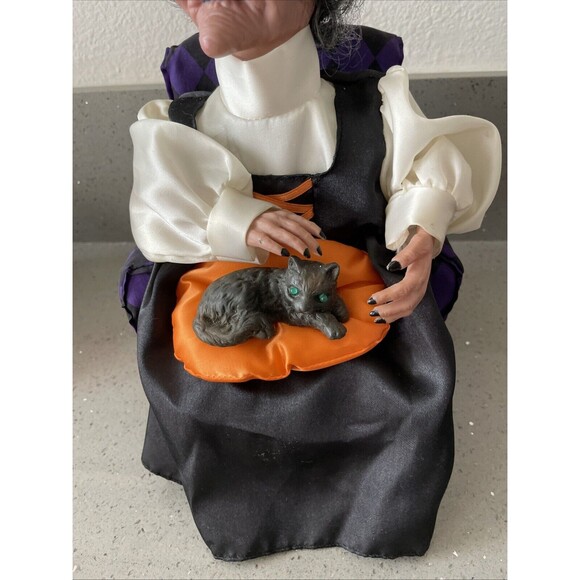 Gemmy Animated Halloween Talking Witch Petting Cat  Vintage READ NOT WORKING - Picture 5 of 12